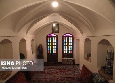 یک شب زندگی در کویر به روایت تصویر