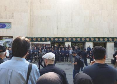 پیکر مرحوم شادمانی به خاک سپرده شد