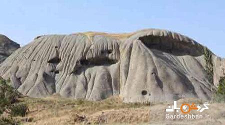 ایوان سنگی نیاق؛ جاذبه ای تاریخی با افسانه های بسیار عکس ایوان سنگی نیاق؛ جاذبه ای تاریخی با افسانه های بسیار
