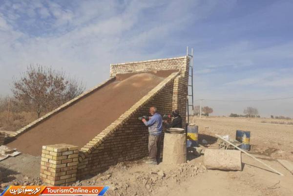 بازسازی ویلا: شروع بازسازی آب انبار تاریخی روستای سنرد گرمسار